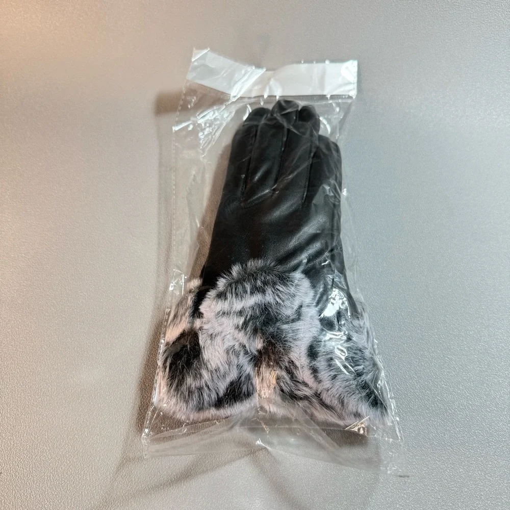Faux Fur and Vegan Leather Women's Gloves OS